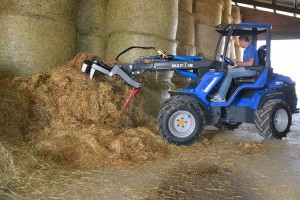 Heavy duty silage fork for mini loaders MultiOne 01