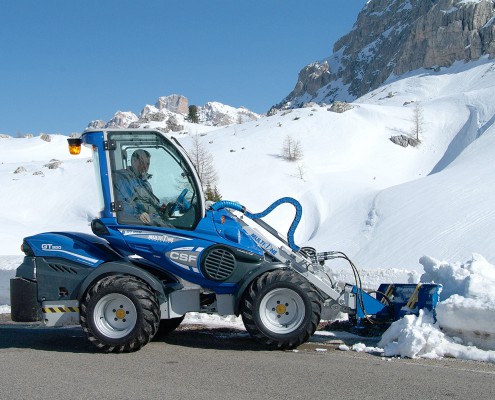 Multione-snow-blade for mini excavator