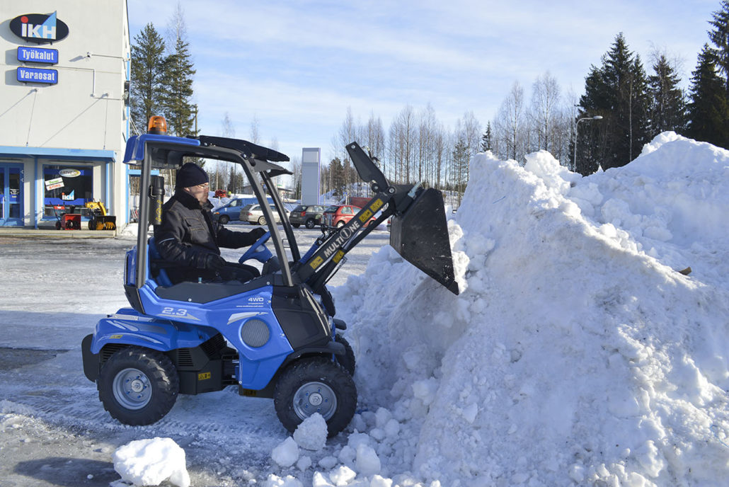 MultiOne mini loader 2 series with bucket for snow
