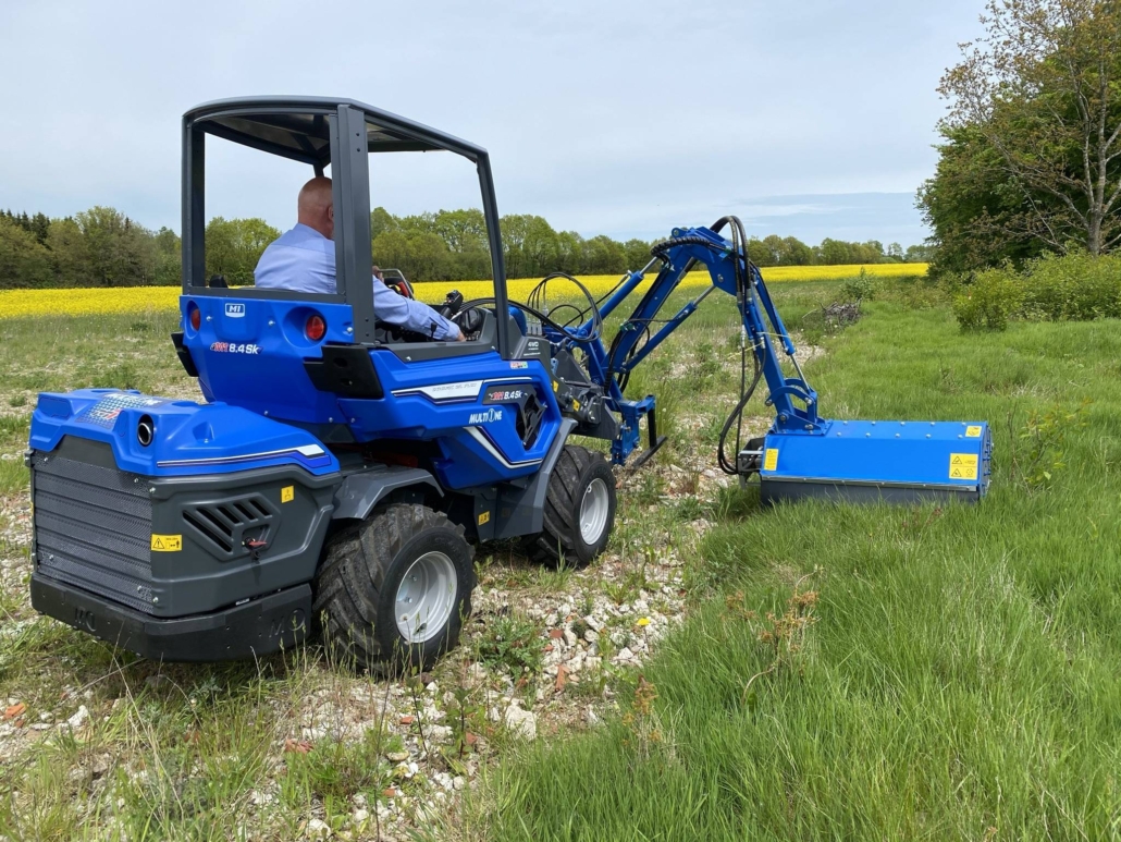 MultiOne mini loader 8.4 series 02