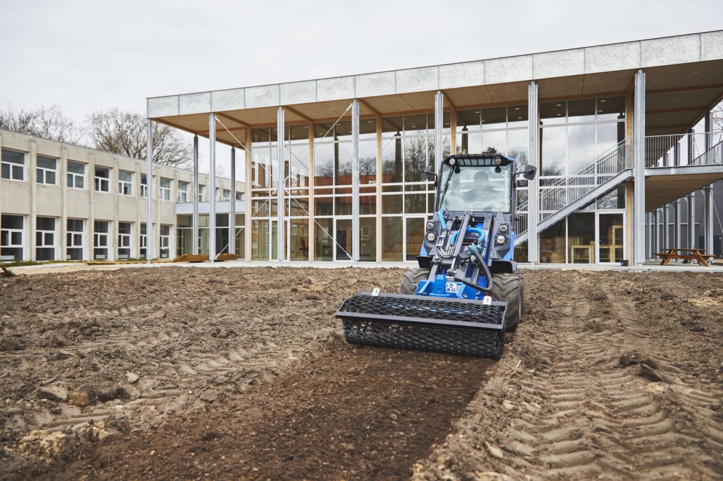 MultiOne mini loader 8.5 series 03