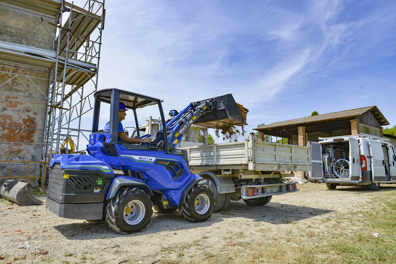 EZ7 electric mini loader dumping