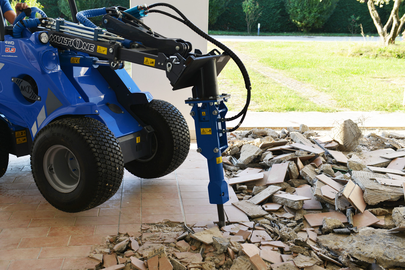 Multione hydraulic breaker